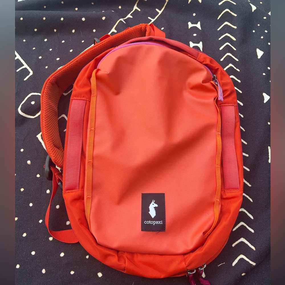 Cotopaxi 13L Sling messenger (unisex)